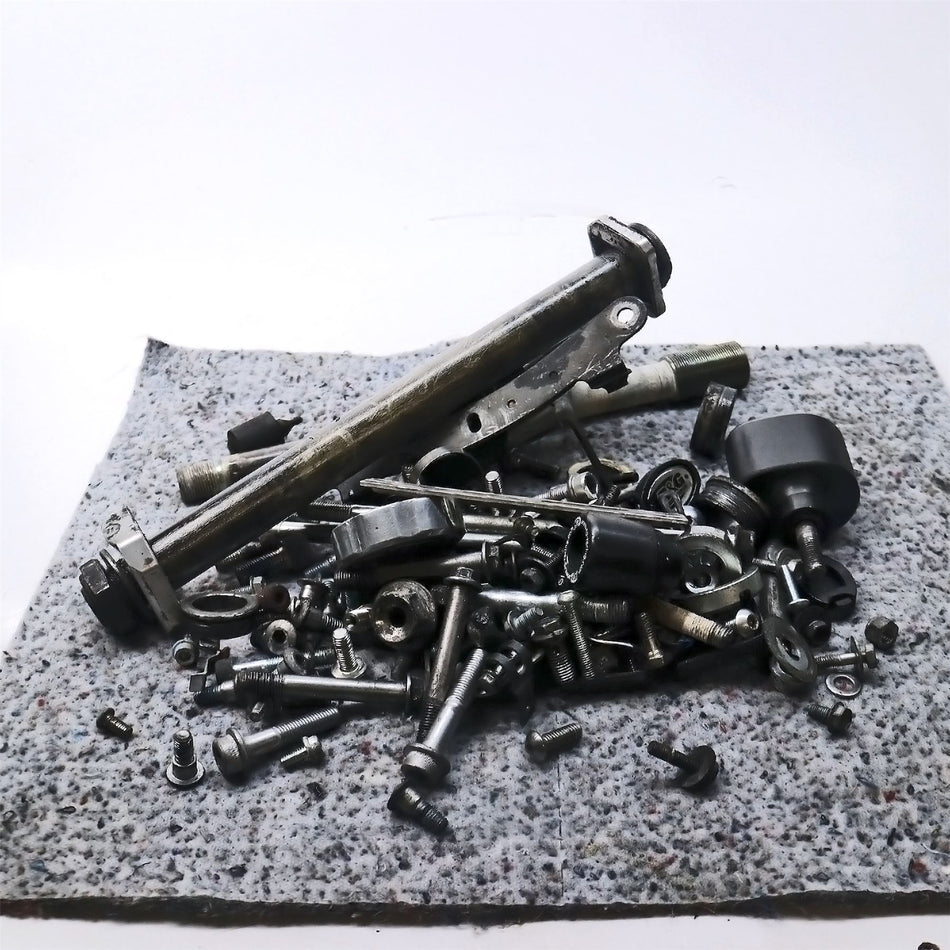2008 Suzuki GSX-R1000 K8 Misc Bolts and Fixings - B58519BOB