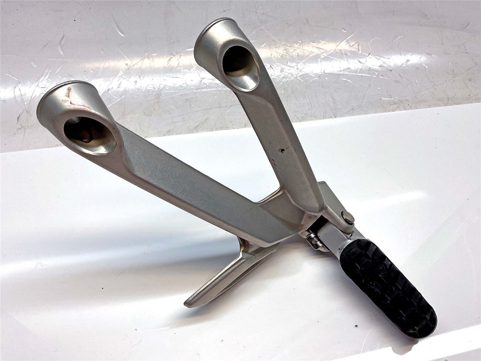 2021 Triumph Tiger 900 GT Pro Rear Right Footrest Hanger - T2082359