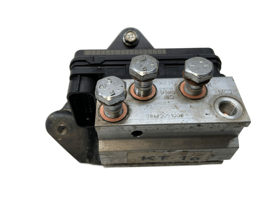 2022 Husqvarna SVARTPILEN 125 ABS Pump 28142031000