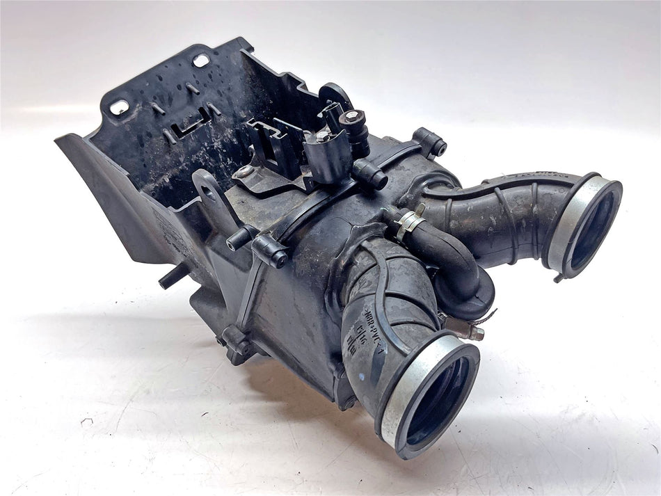 2018 Triumph Bonneville T120 Black Airbox - T2201724
