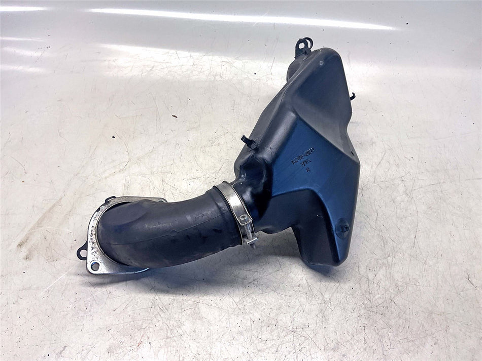 2014 Kawasaki ZZR1400 Air Intake Duct - 14073842