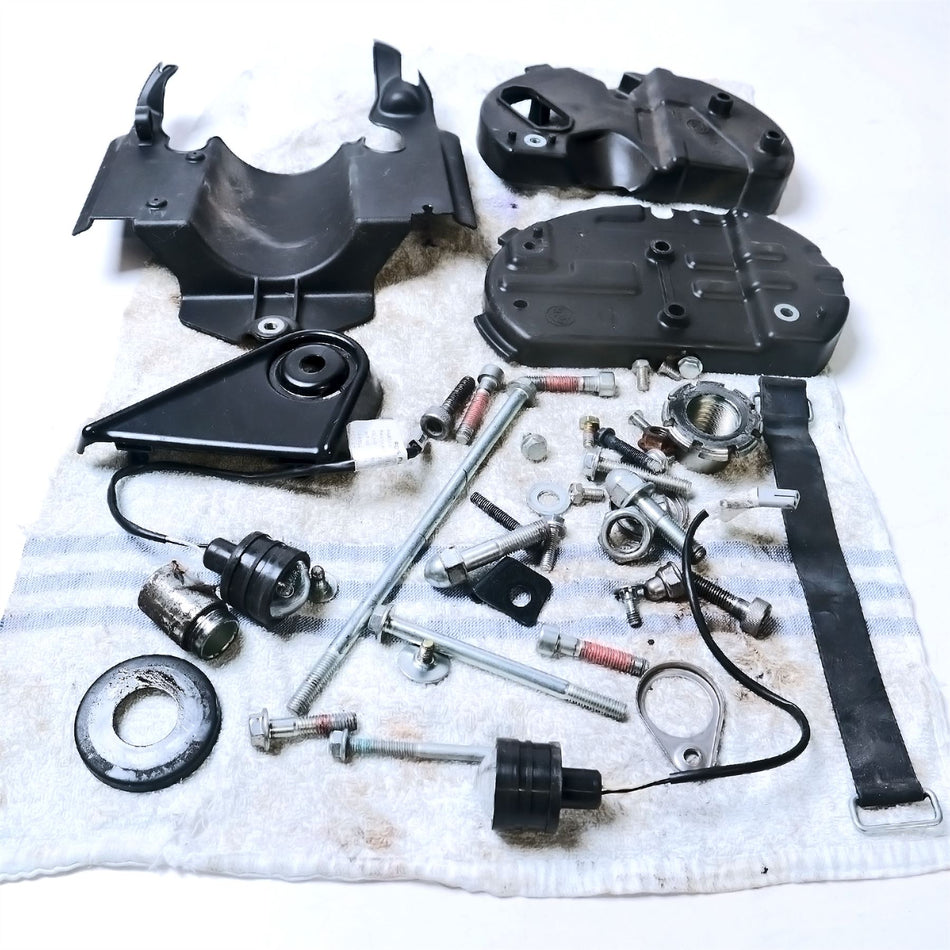 2023 Royal Enfield Classic 350 ASSORTED NUTS/BOLTS/FIXINGS - B58796