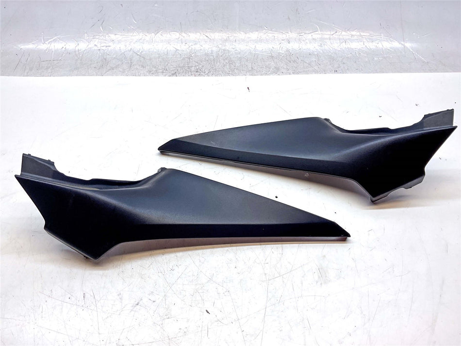 2025 Yamaha MT-07 Left and Right Knee Grip Panels