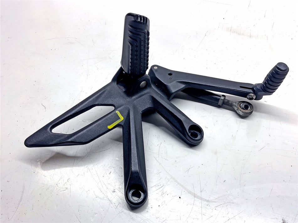 2020 KTM 1290 Super Duke R Left Footrest & Gear Shifter - 61703038000C1