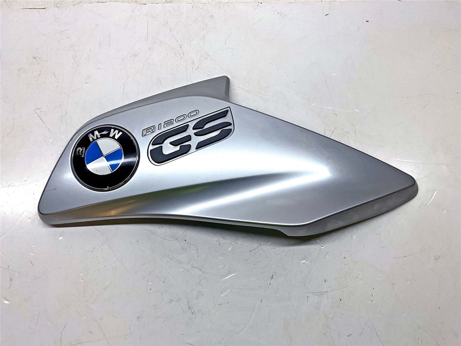 2015 BMW R1200GS Right Radiator Cowl - 46638533678