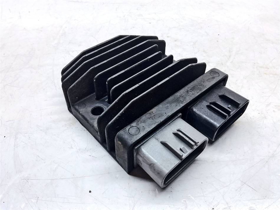 2022 Triumph Speed Twin 1200 Regulator Rectifier - T2503320