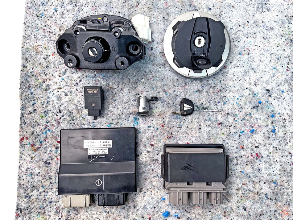 2025 Kawasaki Z650 ER650 Lock Set & Ecu - 283 Miles - 21175-1910