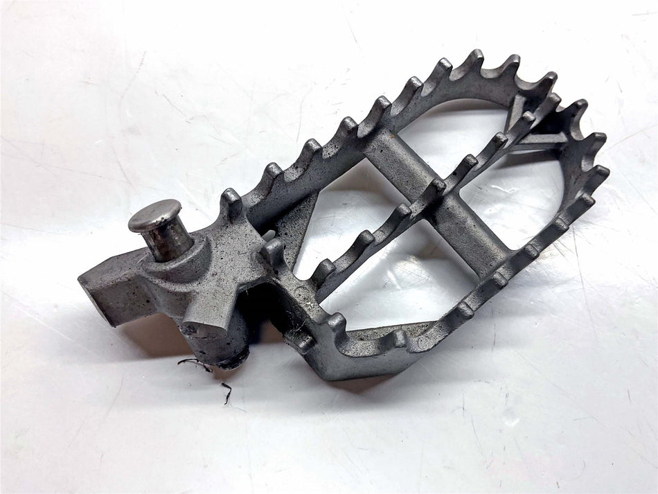 2018 BMW R1200GS Front Right Footrest / Peg - 46718529844