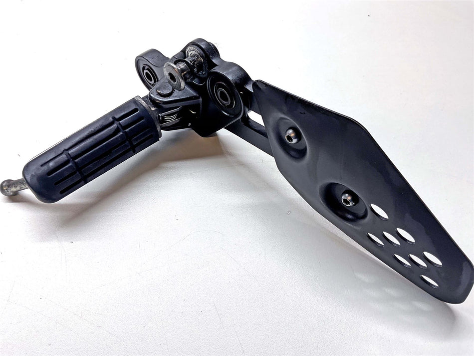 2016 Yamaha MT-07 Front Left Footrest & Hanger - 1WS2744200