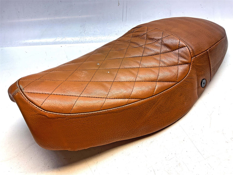2016 Triumph Thruxton 900 EFI Seat - A2301938