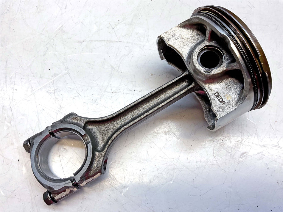 2022 Triumph Scrambler 1200 XE Piston and Conrod - 7000 Miles - T1126150