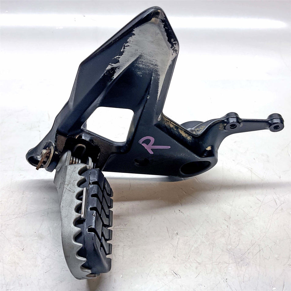 2022 KTM 890 Adventure R Front Right Footrest