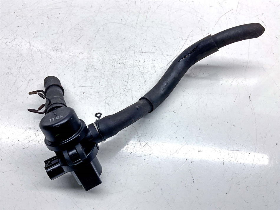 2015 Yamaha YZF R3 Air Valve