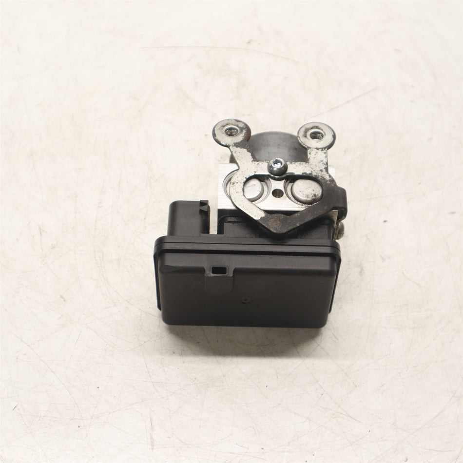 2018 Yamaha MT-10 ABS Pump - B67859300800