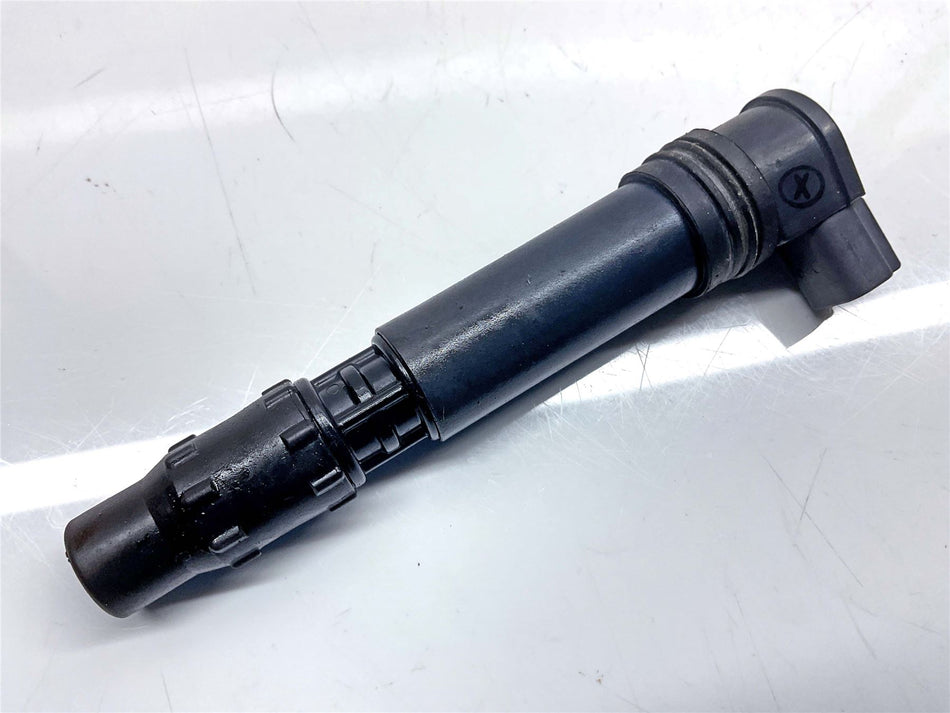 2005 Honda CBR1000RR Fireblade Ignition Coil - JH2SC57A95M111777