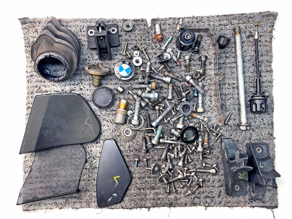 2013 BMW R1200RT Assorted Fixings & Bolts