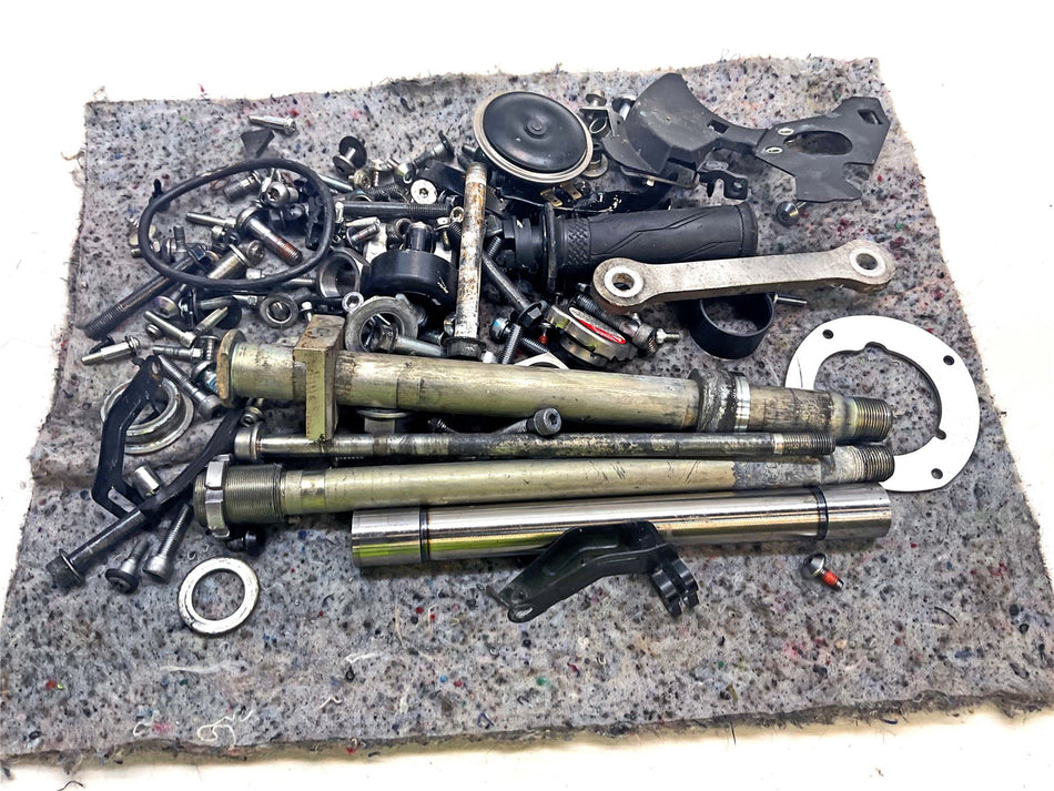 2025 Yamaha YZF R1 Assorted Nuts, Bolts & Fixings