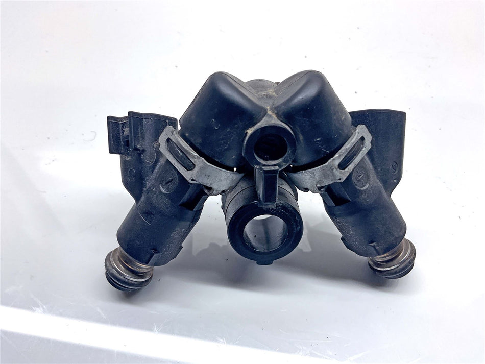 2009 Harley-Davidson Rocker C FXCWC Fuel Injectors - 50