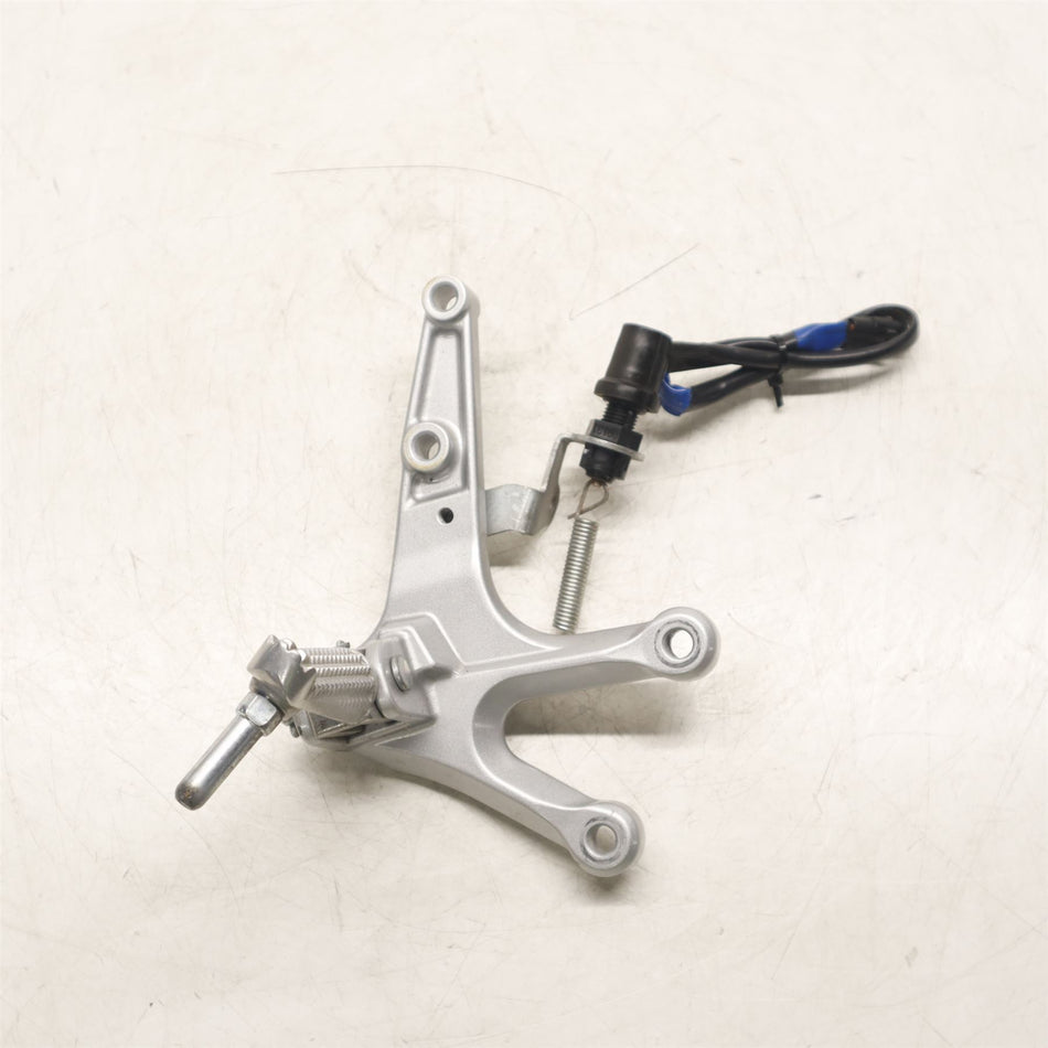 2023 Yamaha YZF R3 Front Right Footrest & Hanger - 1WDF74610000