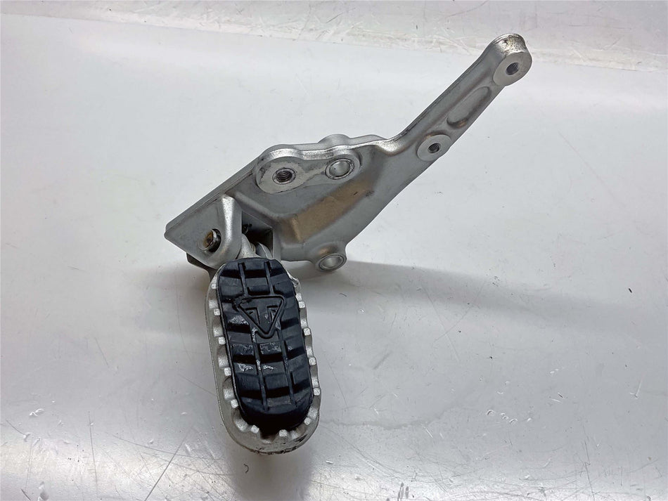 2024 Triumph Tiger 900 GT Left Front Footrest Hanger & Gear Lever - T2082204
