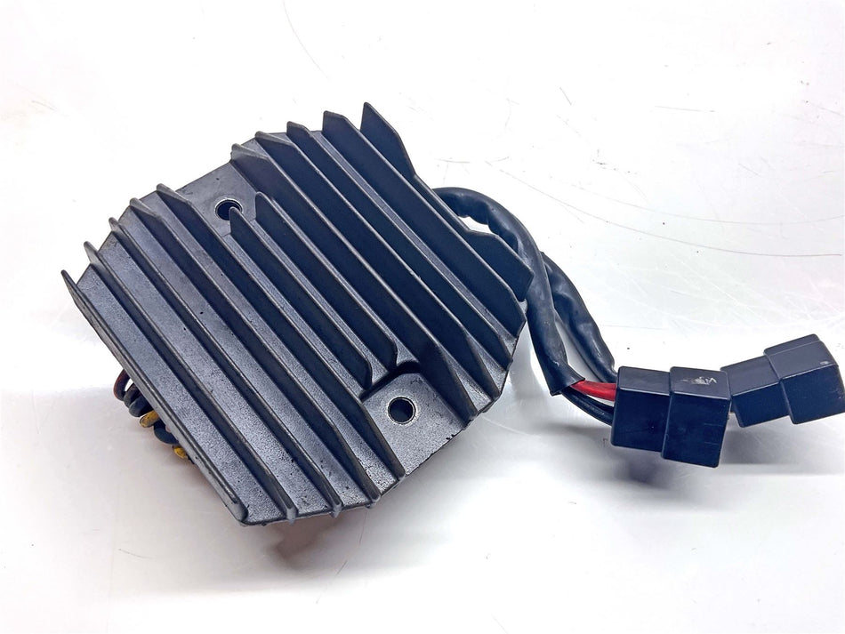 2009 Triumph Tiger 1050 Regulator Rectifier - T1308300