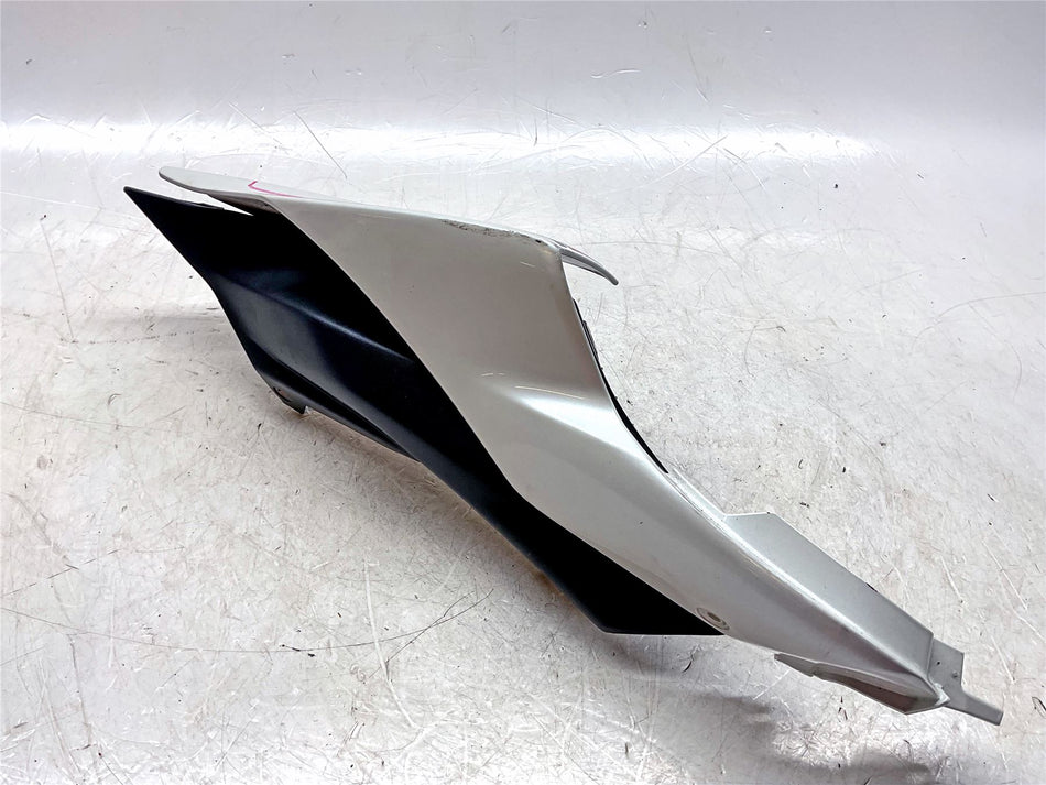 2022 Yamaha YZF R7 GP 60th Anniversary Ed Right Seat Fairing - BEBY217200GE