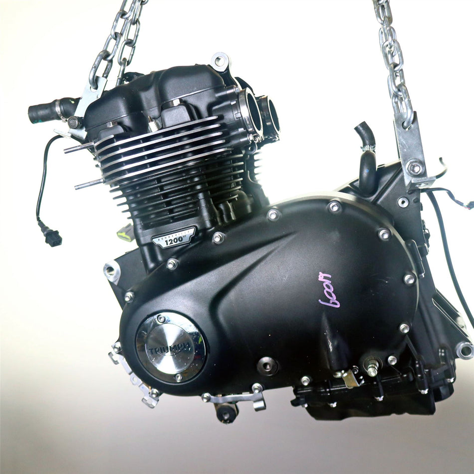 2025 Triumph Bonneville T120 Black Engine - 364 Miles