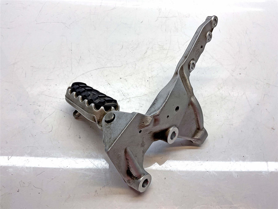 2021 Triumph Tiger 900 GT Pro Front Right Footrest Hanger - T2082358