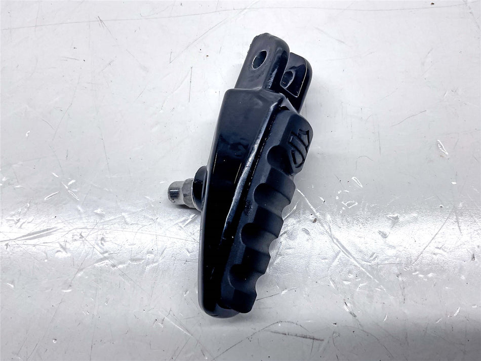 2019 Harley-Davidson Fat Bob FXFBS 114 Right Front Footrest Peg - 50500759
