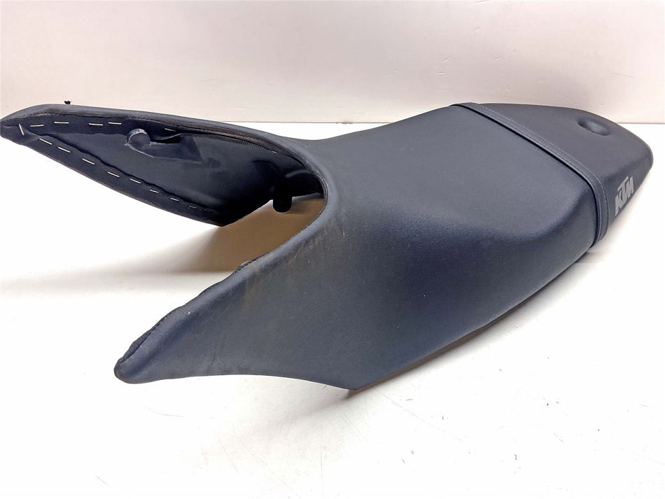 2007 KTM 990 Super Duke Seat