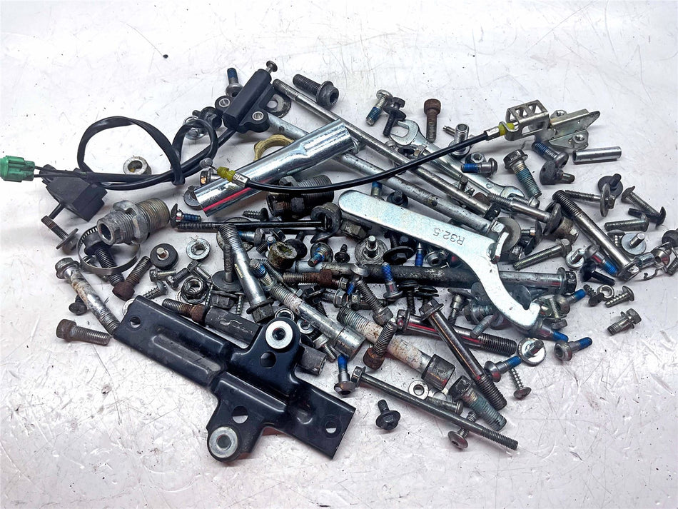 2015 Suzuki GSX-S1000 ABS Assorting Fixings & Bolts - B61380BBB