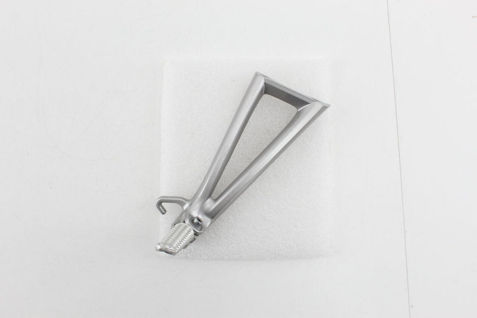 206 YAMAHA YZF R6 right RHR footrest hanger & Footrest (NEW) # 5JJ2744110