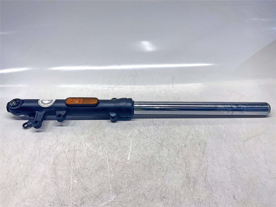 2024 Yamaha SCR950 Left Fork