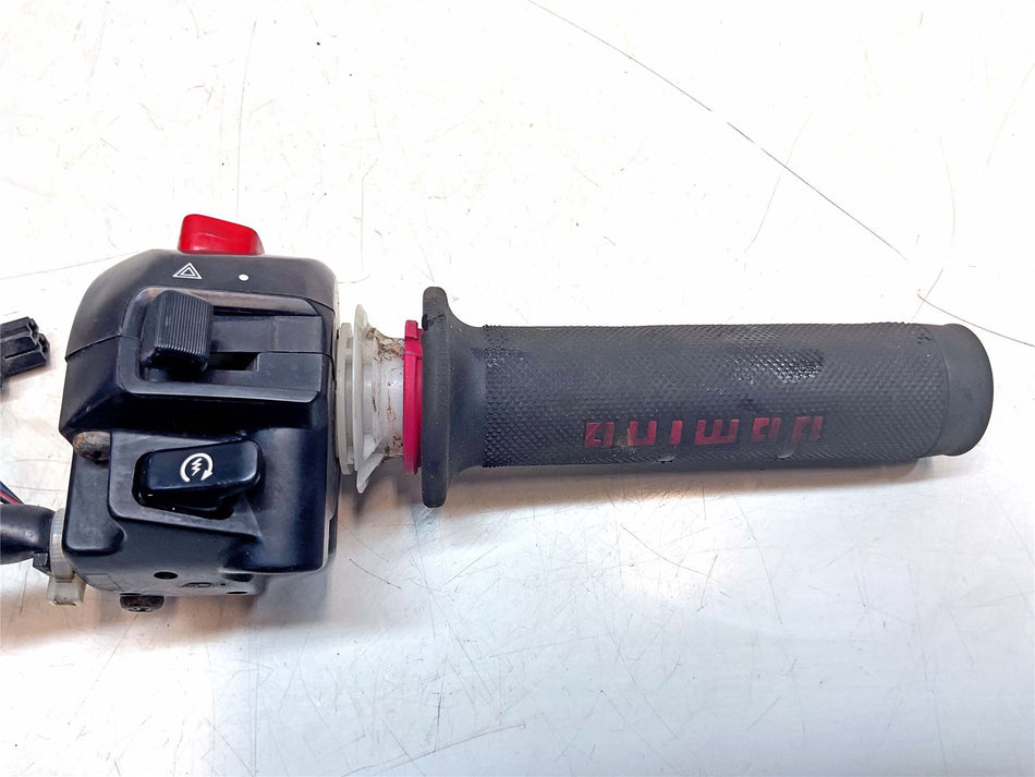2004 Suzuki GSX-R1000 Switchgear Right - 3720041G80000