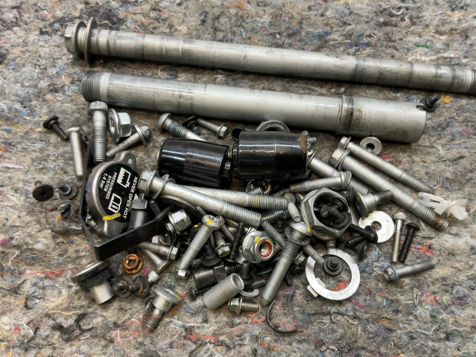 2025 Aprilia Tuono 457 Assorted Nuts, Bolts & Fixings 2B010260