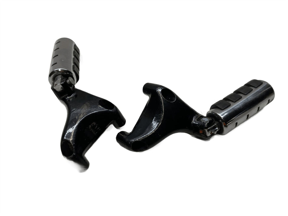 2006 Harley-Davidson XL1200C Footrests & Hangers 5093904