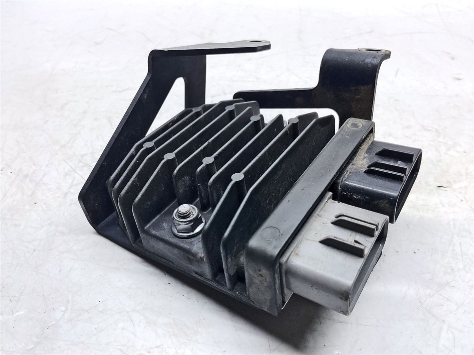 2020 Triumph Street Triple 765 RS Regulator Rectifier - T1300675