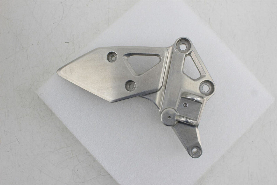 2013-2017 HONDA CROSSRUNNER 800 R/H Right Hand Footrest Handger - 50600-MGY-D20