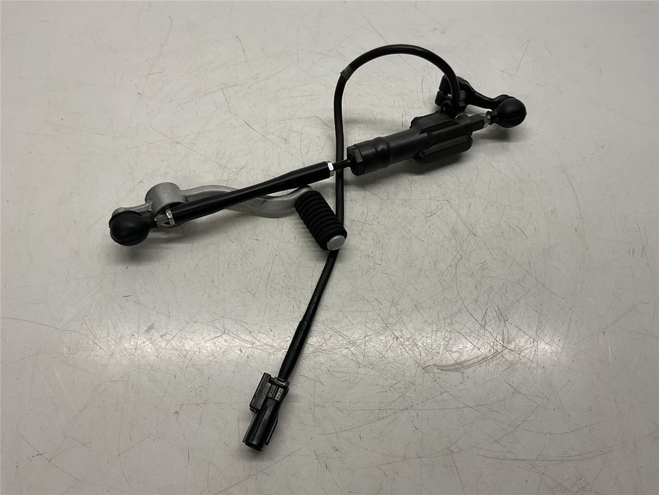 2022 Yamaha MT-10 Quick shifter w/ Gear Lever and Tie Rod - B5Y-82480-00