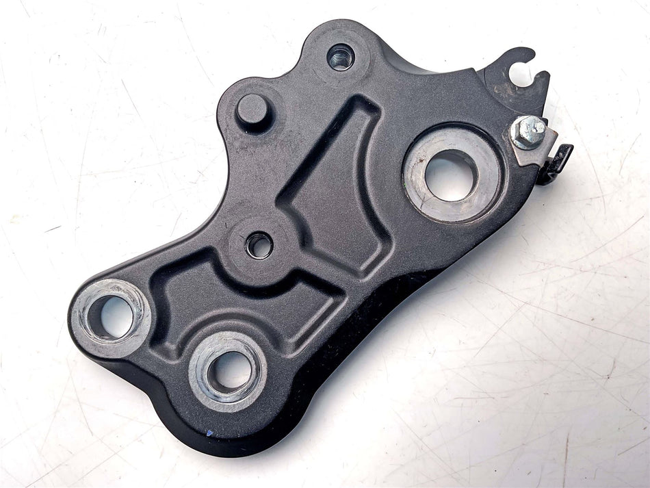 2022 Yamaha Tracer 7 Right Front Footrest Bracket - B34274A40000