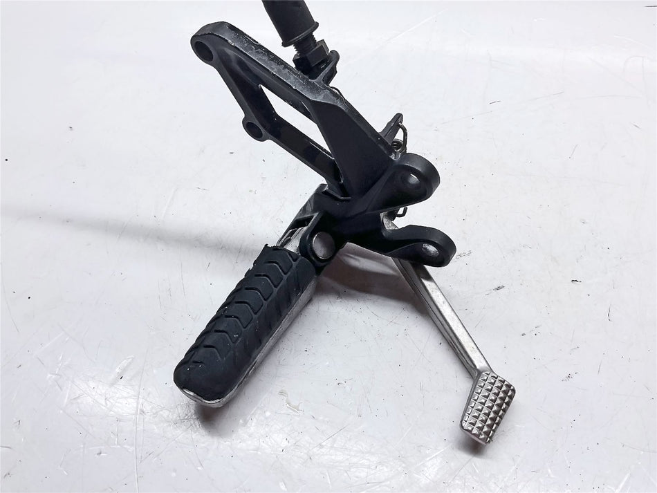 2013 Kawasaki ZZR1400 Right Front Footrest & Brake Pedal - 35063085418R
