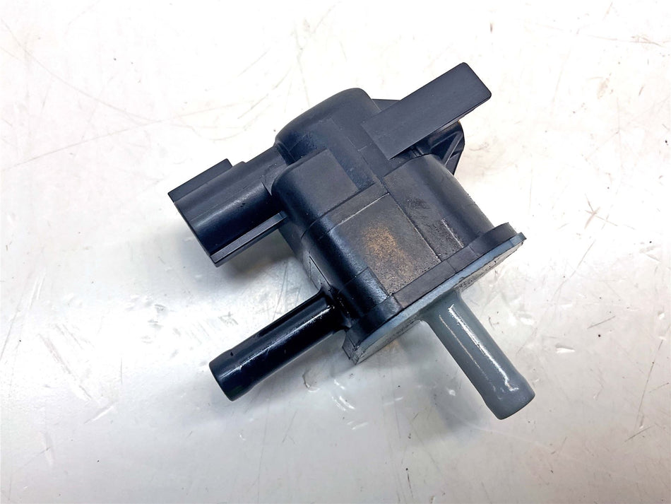 2025 Triumph Speed Triple 1200 RS Purge Valve - T1248990