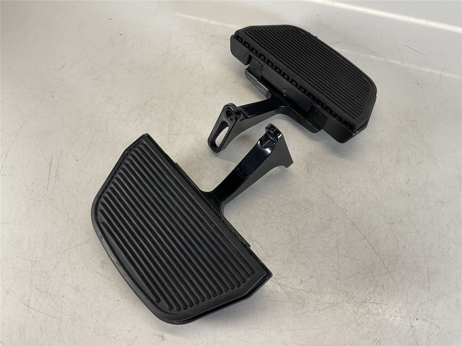 2018 Harley-Davidson Ultra Limited 1745 Left & Right Pillion Footboards - 50899-99A