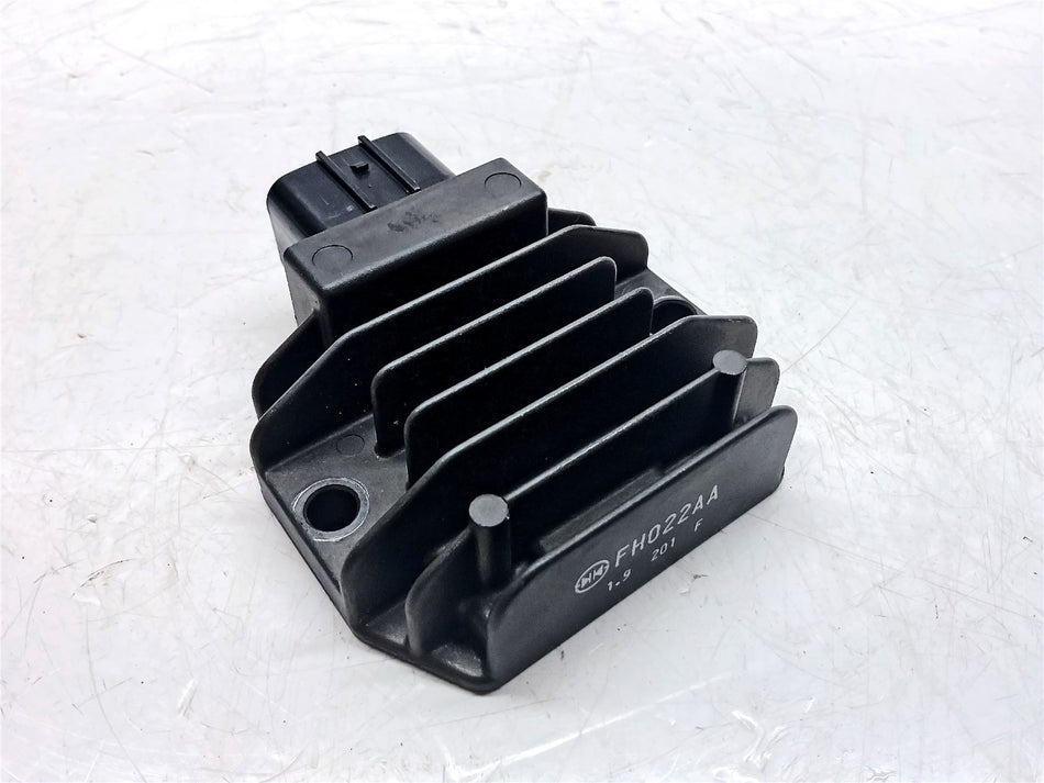 2022 KTM 1290 Super Duke R Regulator/Rectifier - 60311034000