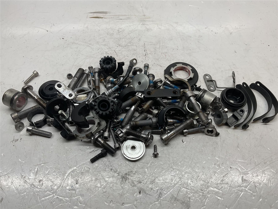 2017 Triumph Bonneville Bobber Assorted Fixings - B60072BBB