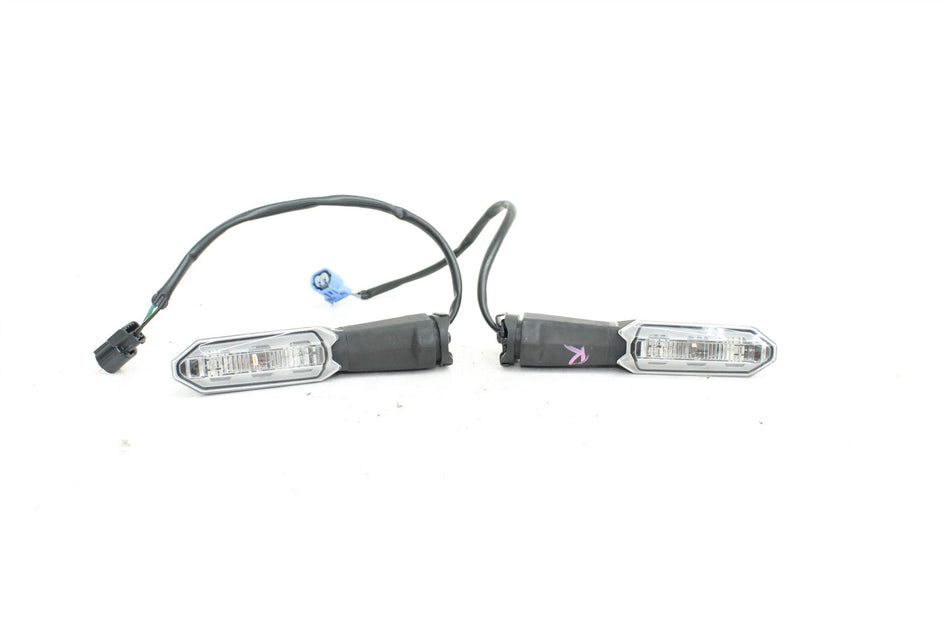 2021-2023 KAWASAKI Z650RS Front Indicators - 23037-0437