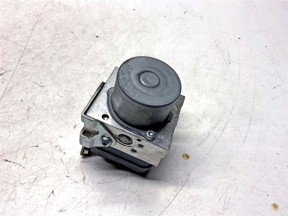 2014 Yamaha MT-09 ABS Pump - 2DR8593009