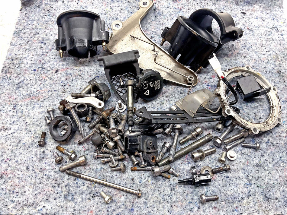 2012 Triumph Street Triple 675 Assorted Nuts, Bolts & Fixings - B60554BOBAB