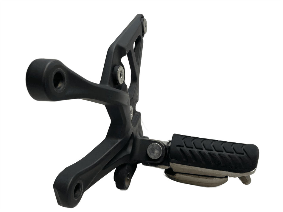 2025 Kawasaki Z900 Front Left Footrest & Hanger 35063124118R