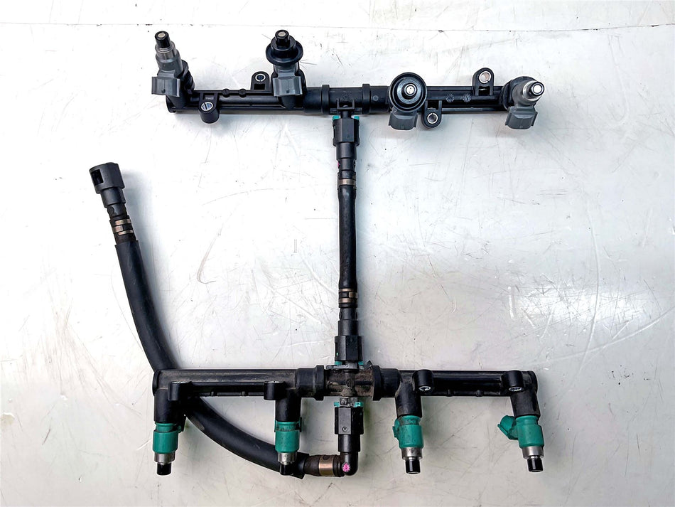 2010 Honda CBR1000RR Fireblade Fuel Rails & Injectors  - 16620MFL003